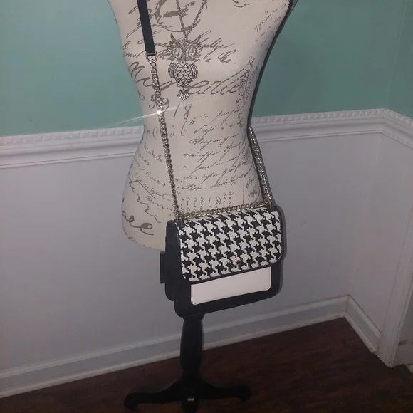 Kate Spade Remi Flap Houndstooths pattern chain crossbody - Picture 7 of 7